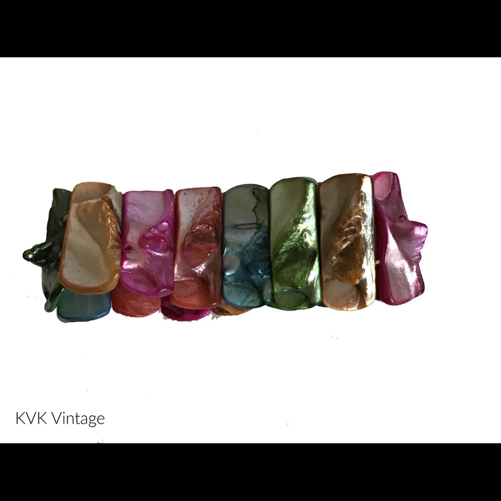 Multi-Color Dyed Natural Shell Bracelet - Picture 2 of 2